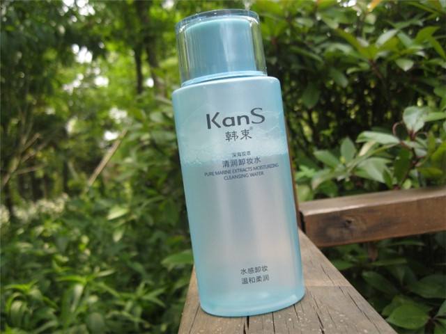 卸妝水和卸妝油的特點(diǎn)